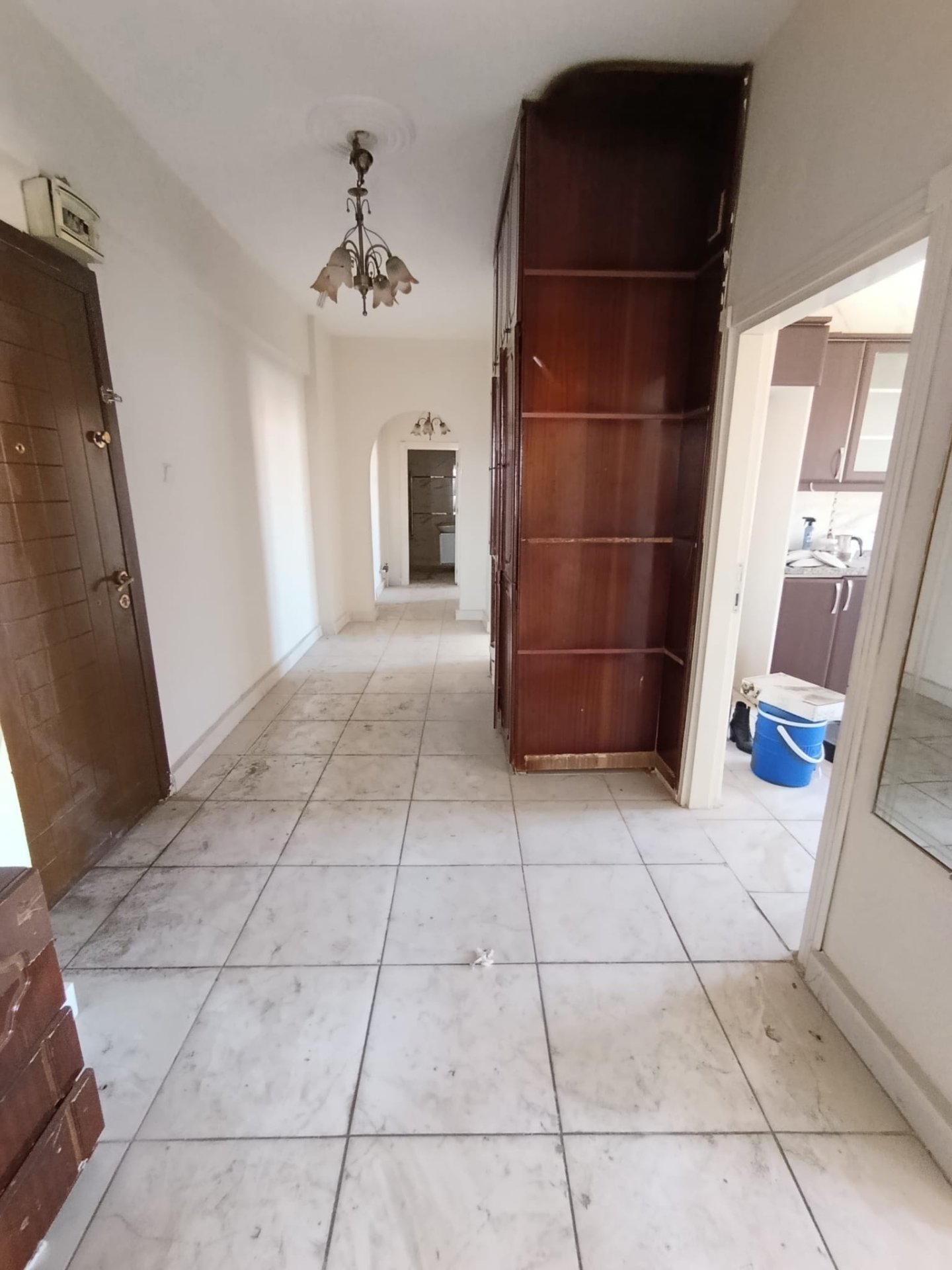 NİNOVA KARŞISINDA SATILIK MASRAFSIZ 3+1 DAİRE