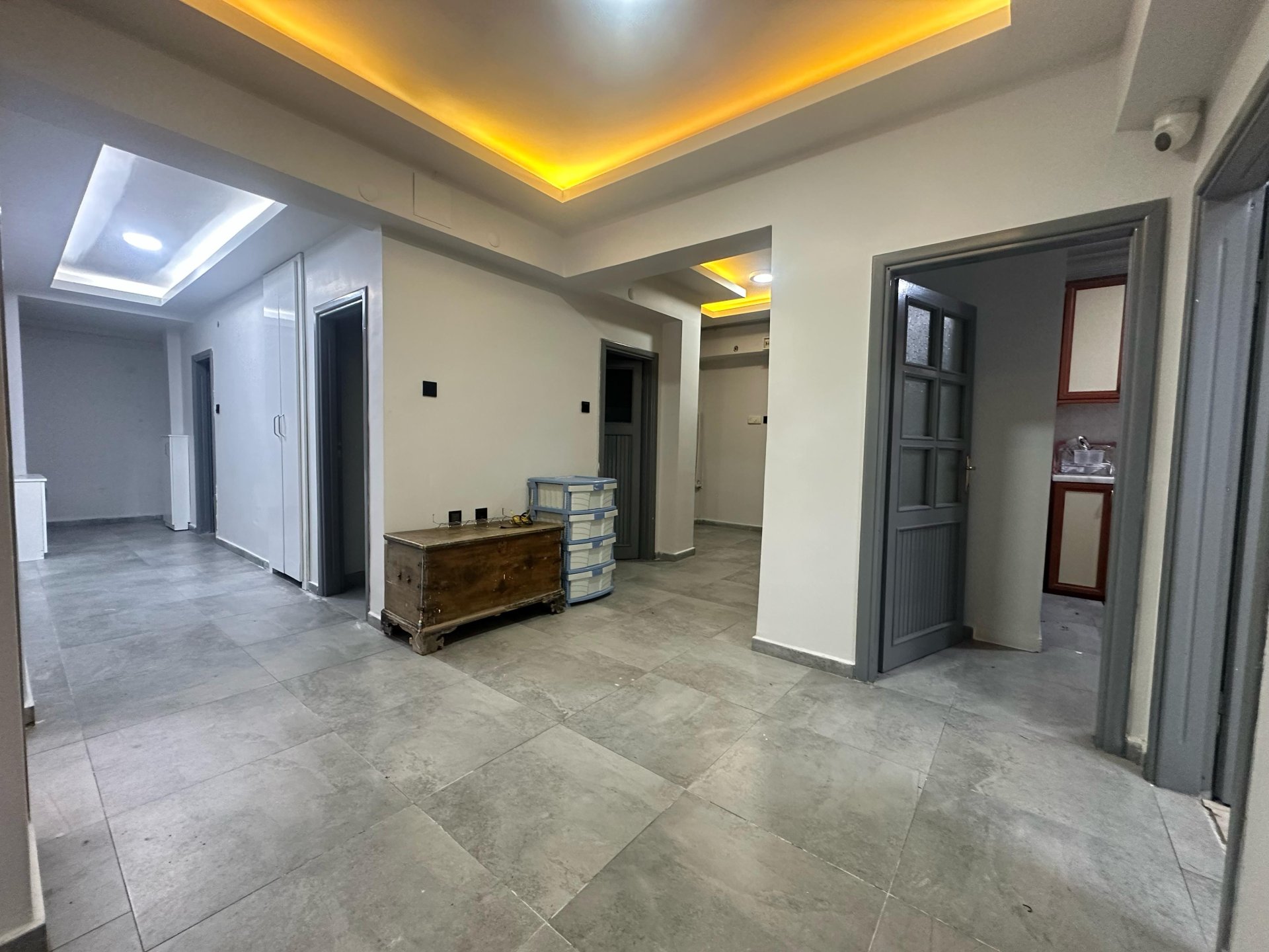 KAYAPINAR DİCLEKENT CAMİİ YANINDA 2+1 GENİŞ FIRSAT BAKIMLI SATILIK DAİRE
