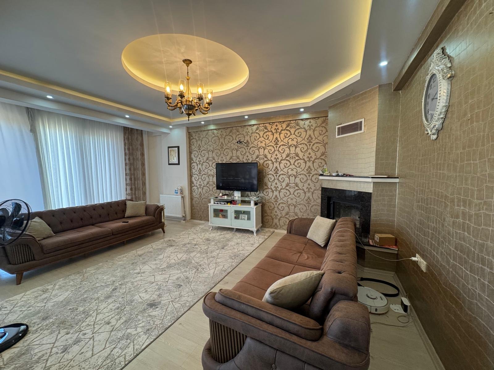 KENT ORMAN ARKASINDA  TRİPLEX VİLLA