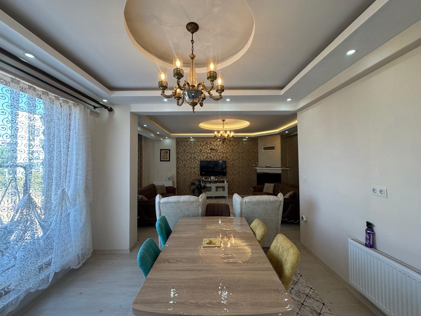 KENT ORMAN ARKASINDA  TRİPLEX VİLLA