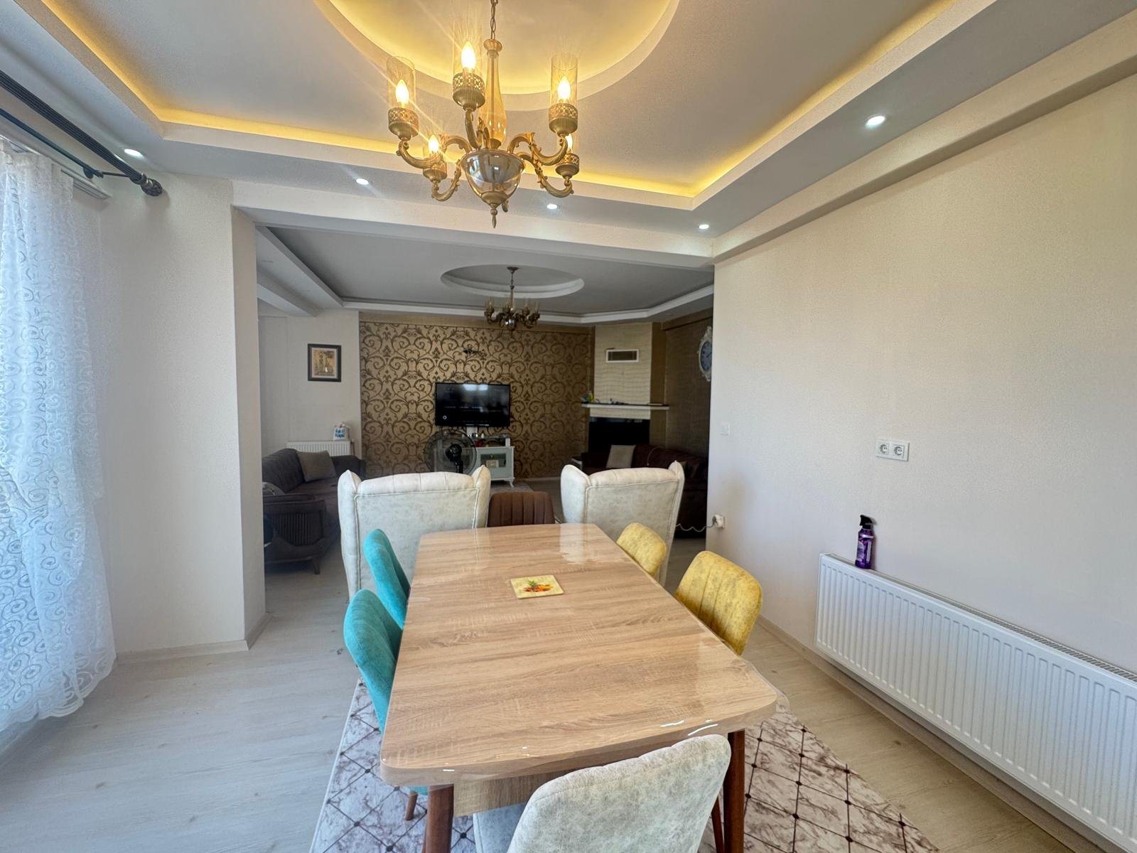 KENT ORMAN ARKASINDA  TRİPLEX VİLLA