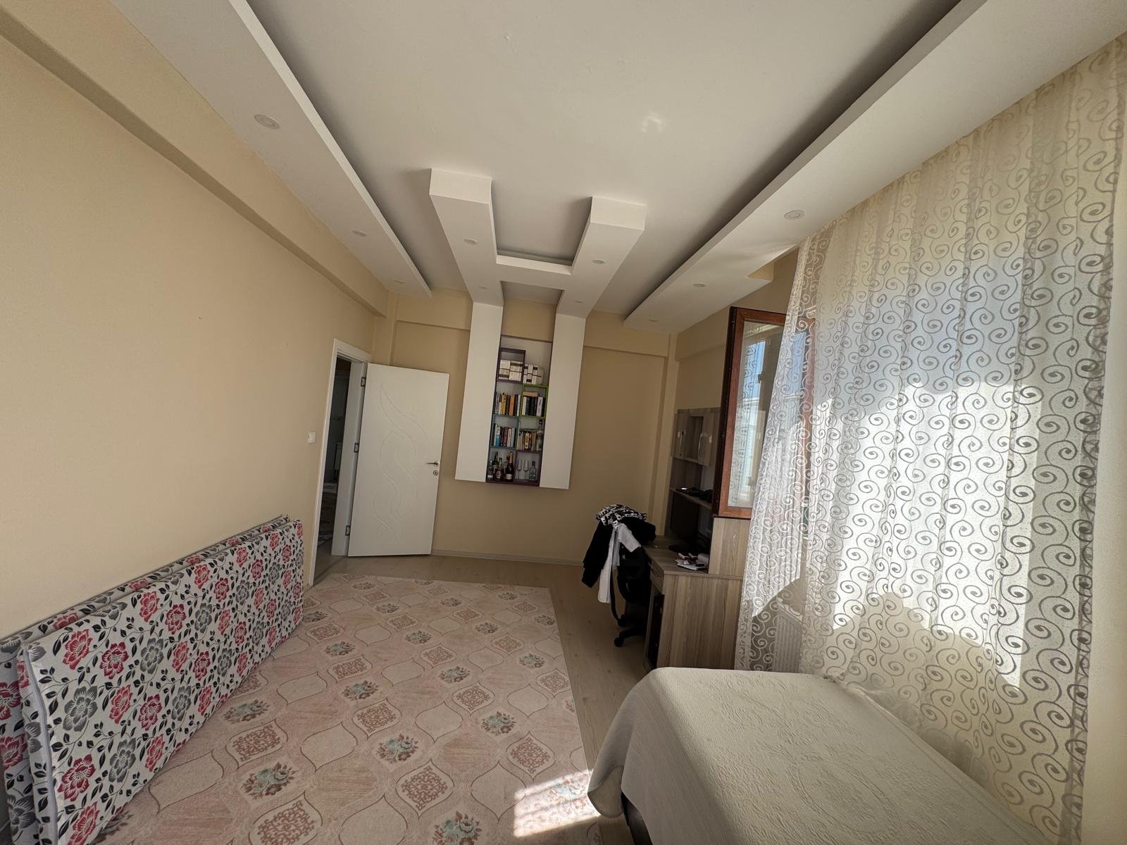 KENT ORMAN ARKASINDA  TRİPLEX VİLLA