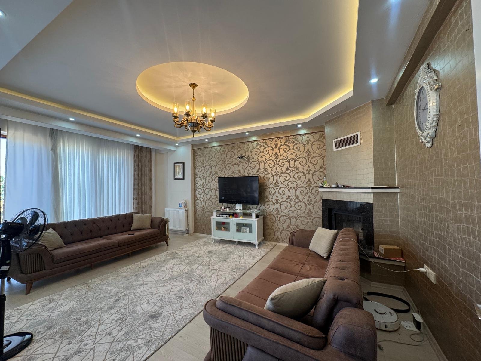 KENT ORMAN ARKASINDA  TRİPLEX VİLLA