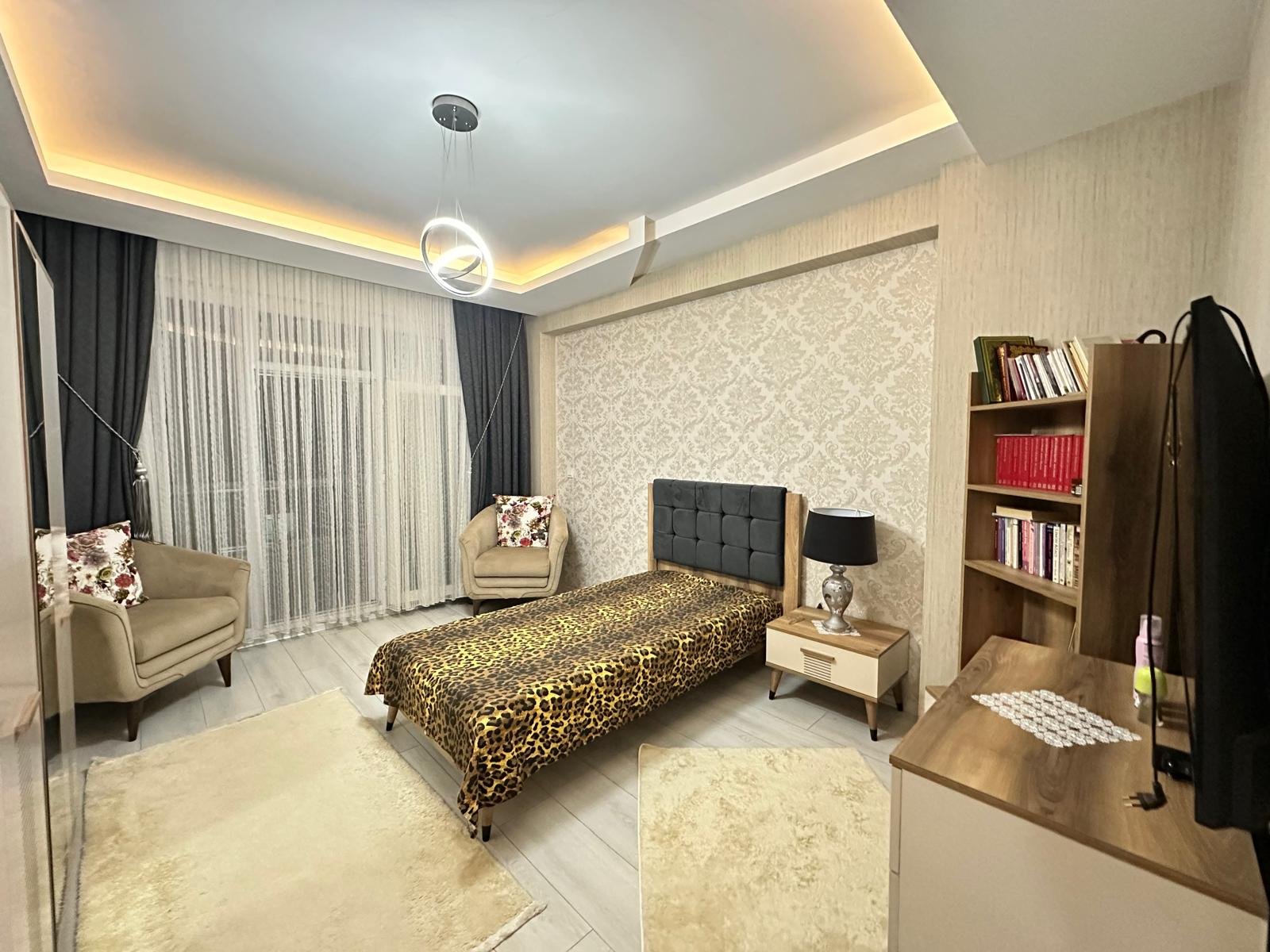 GÖLETLİ PARK MANZARALI 3+1 LÜKS DAİREMİZ SATIŞTADIR