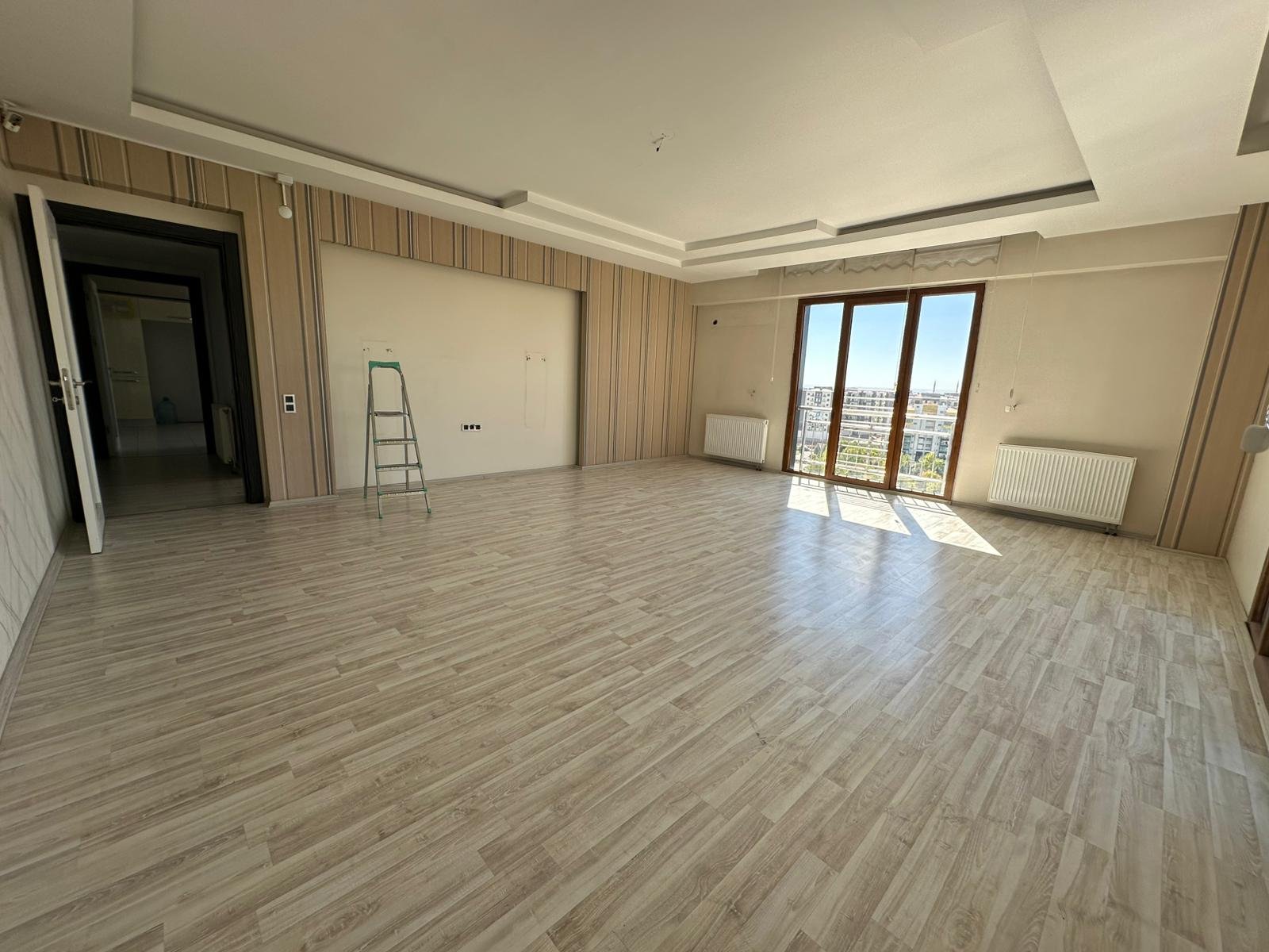 RADİSON KARŞISINDA FULL MANZARALI 4,5+1 BOŞ DAİRE