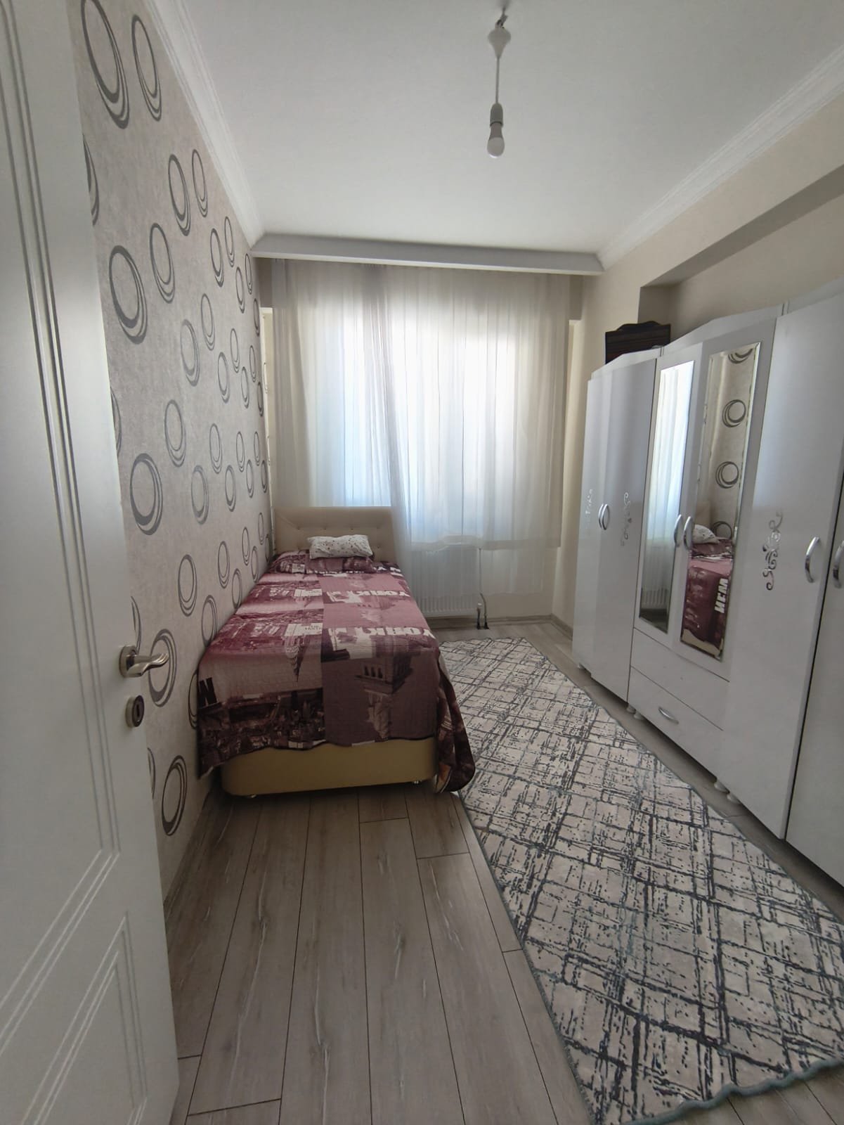 ÜÇKUYULAR  3+1  LÜKS DAİRE
