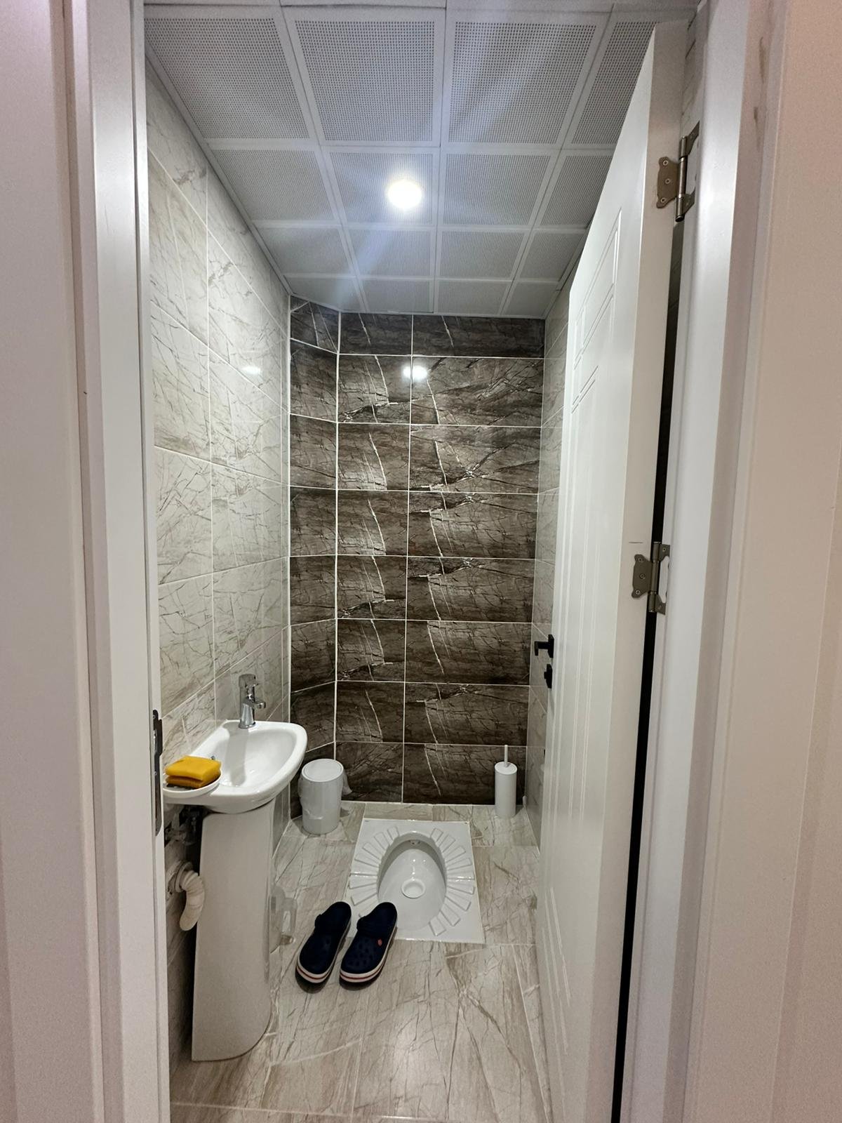 ACİL KİRALIK'  STADYUM YANI ÖZAY YAPIDA BÜYÜK TİP 2+1 LÜKS DAİRE