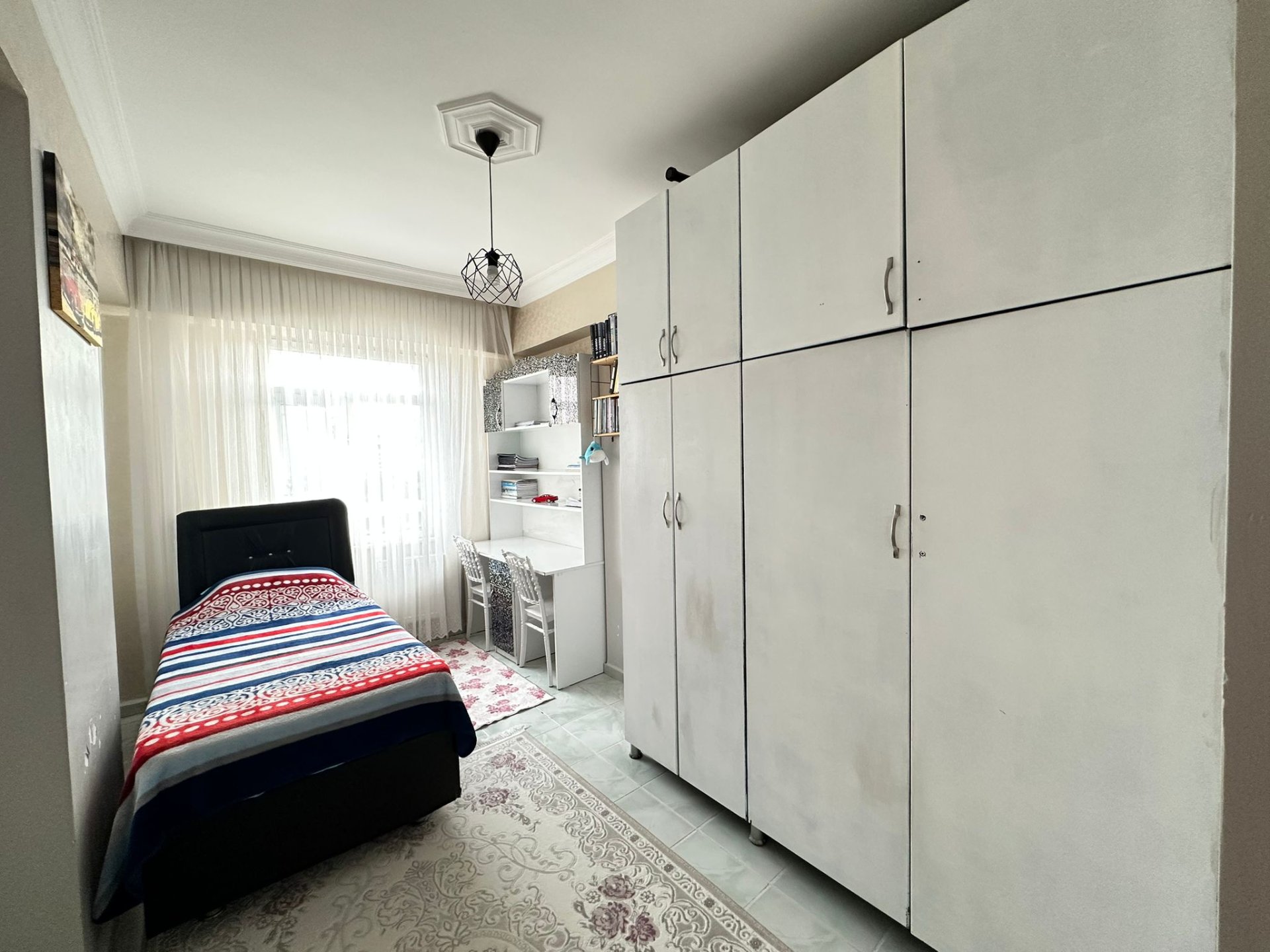 ACİL SATILIK KAYAPINAR VEHBİ KOÇ OKULU YANINDA 3+1 FIRSAT DAİRE