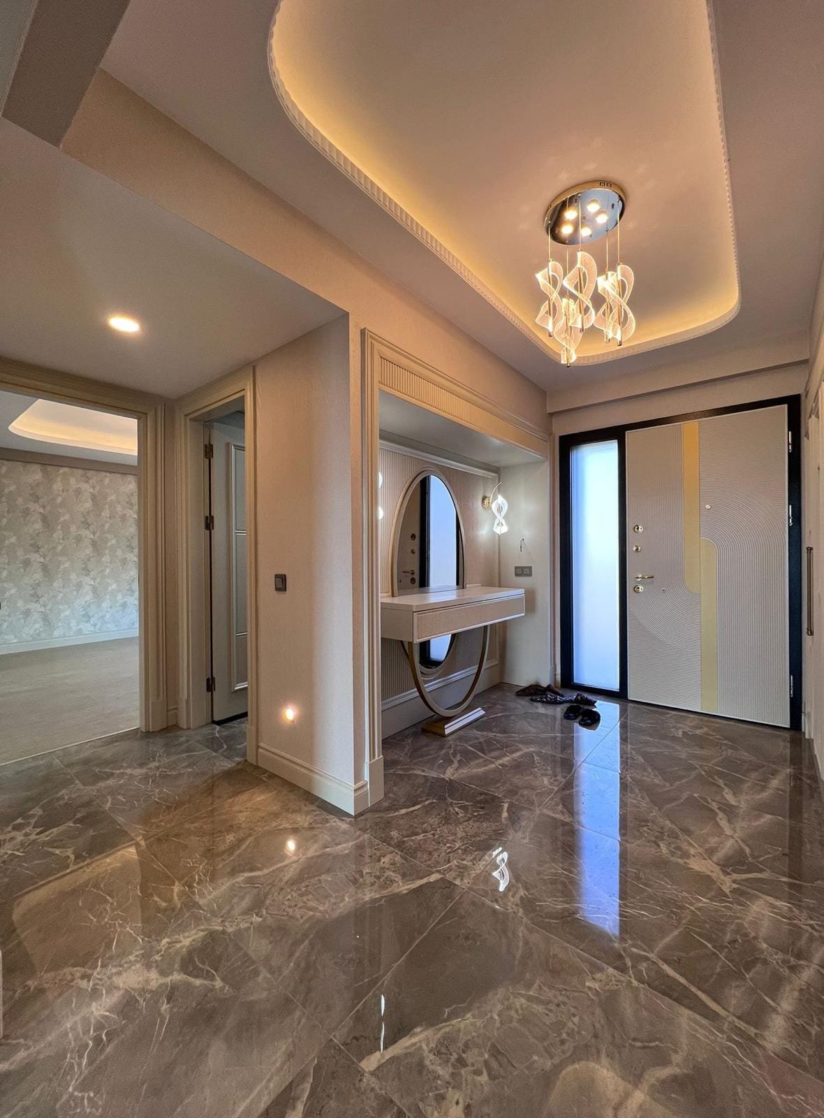 MAKRO LİFE GAYRİMENKUL'DEN ZANA ROSİBA KALİTESİYLE SATILIK 6,5+1 TRİPLEX VİLLA