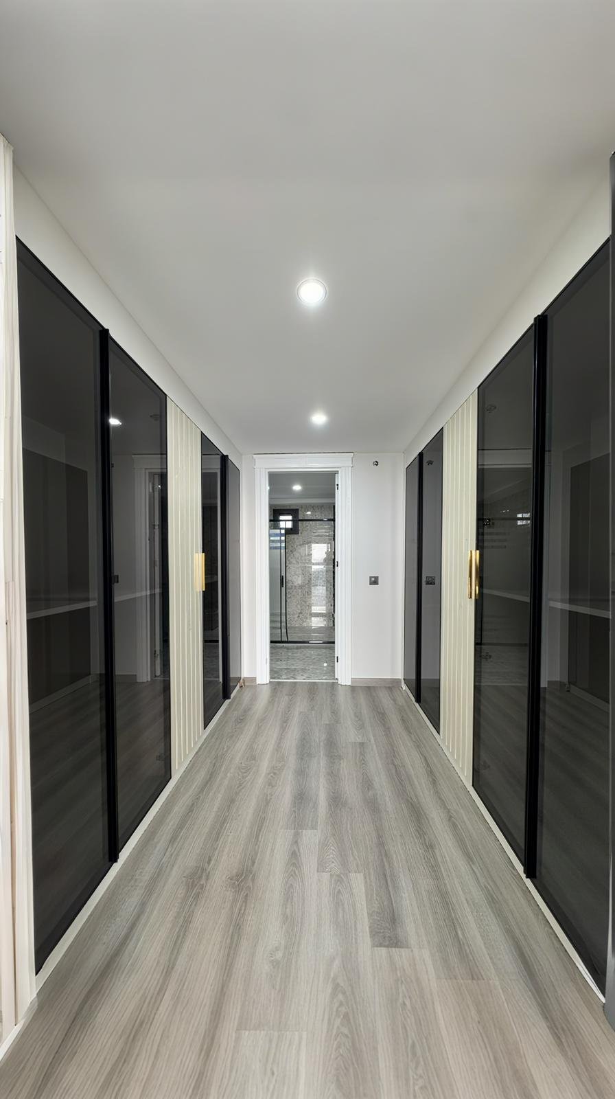 KENT ORMAN ARKASI HAVUZLU TRİPLEKS 6+1 LÜKS VİLLA