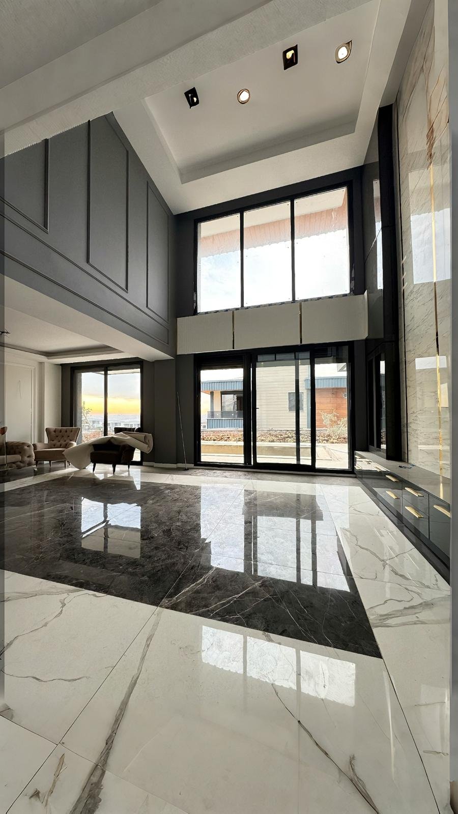 KENT ORMAN ARKASI HAVUZLU TRİPLEKS 6+1 LÜKS VİLLA