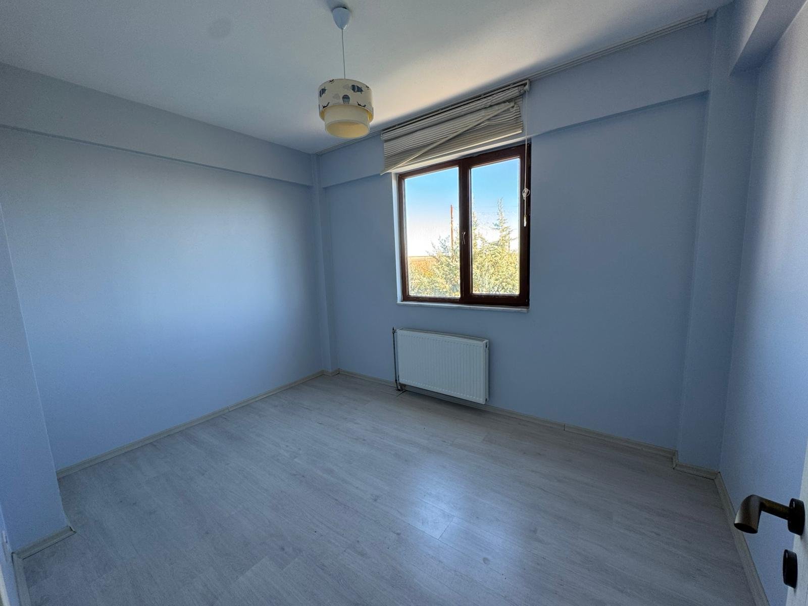 SİLVAN YOLU ÜZERİ GENİŞ PEYZAJ ALANIYLA HAZIR 5+1 VİLLA